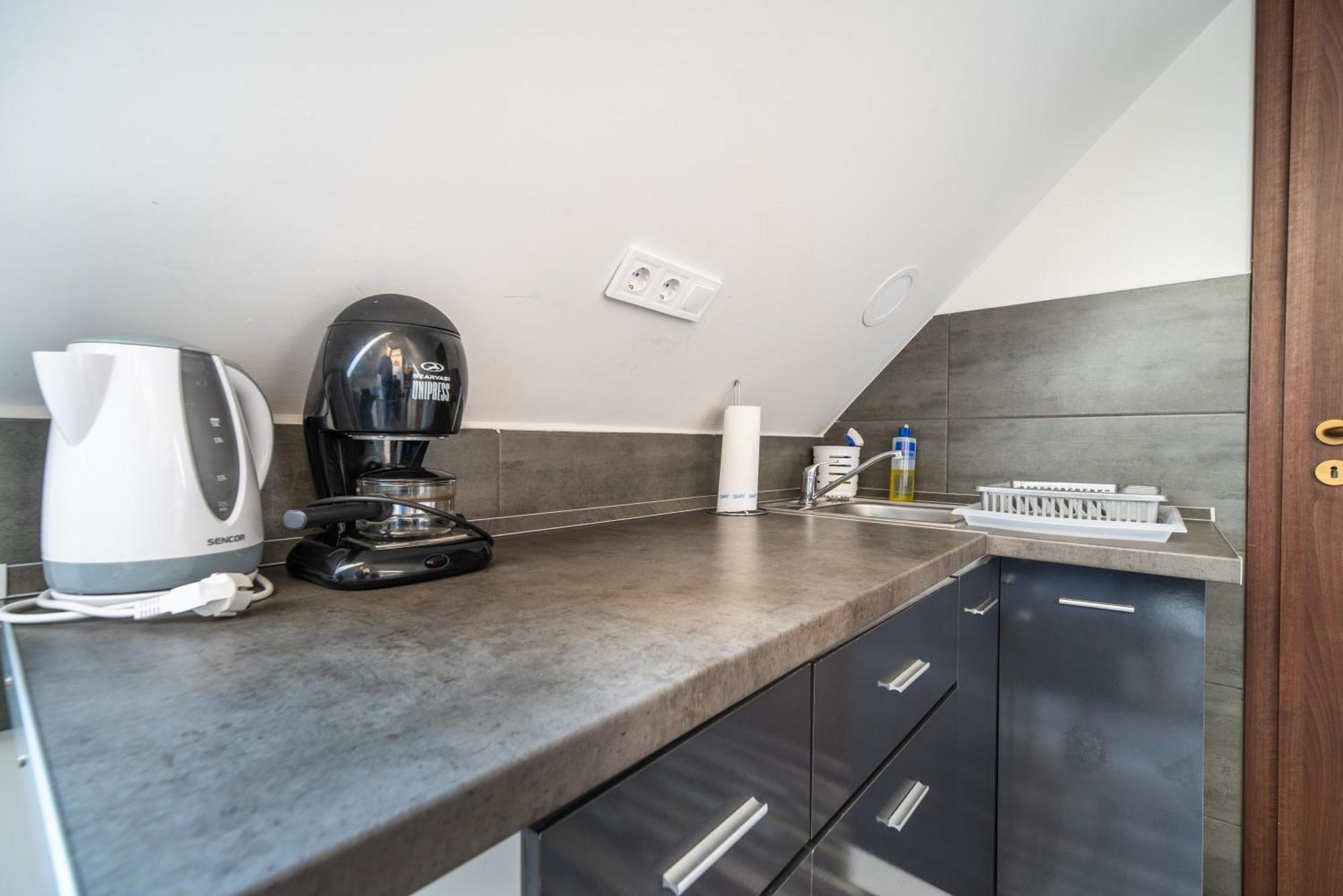 Buzavirag Apartman Кестхей Экстерьер фото